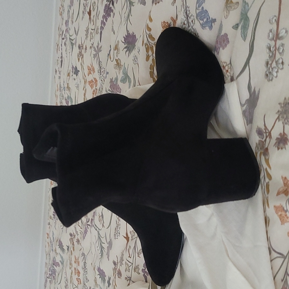 Aldo Black Suede Booties size 6.5